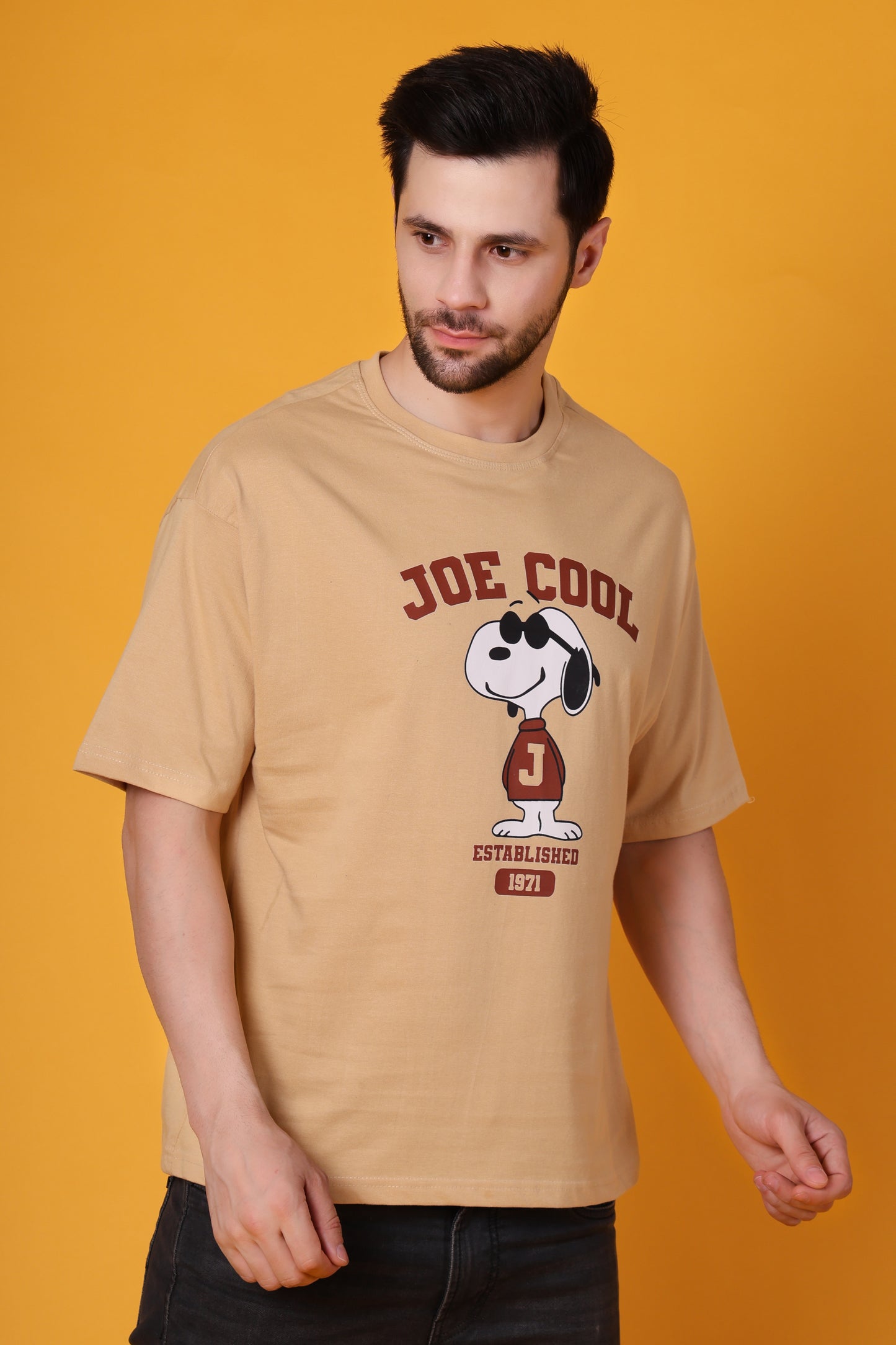 Men’s Beige Oversized Cotton T-Shirt – Snoopy “Joe Cool” Graphic Printed Tee