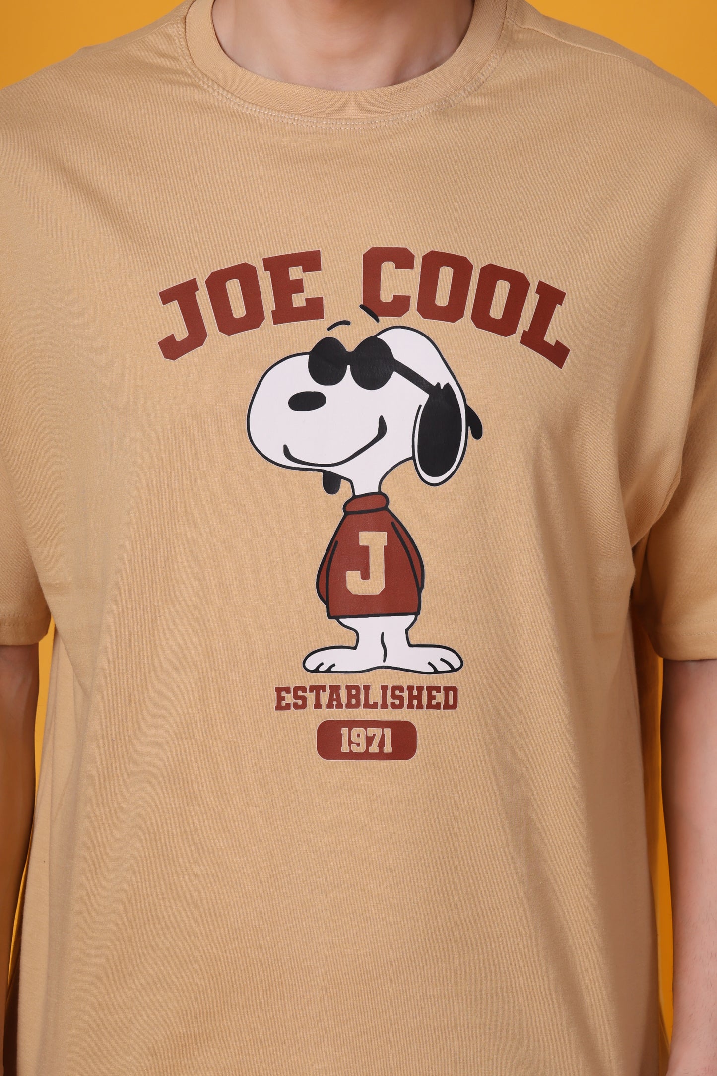 Men’s Beige Oversized Cotton T-Shirt – Snoopy “Joe Cool” Graphic Printed Tee